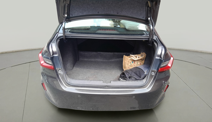 2022 Honda City 1.5L I-VTEC VX, Petrol, Manual, 46,497 km, exterior
