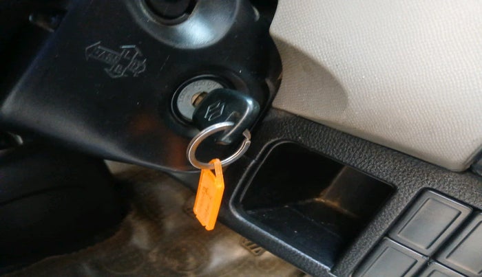 2015 Maruti Wagon R 1.0 LXI, Petrol, Manual, 62,127 km, interior