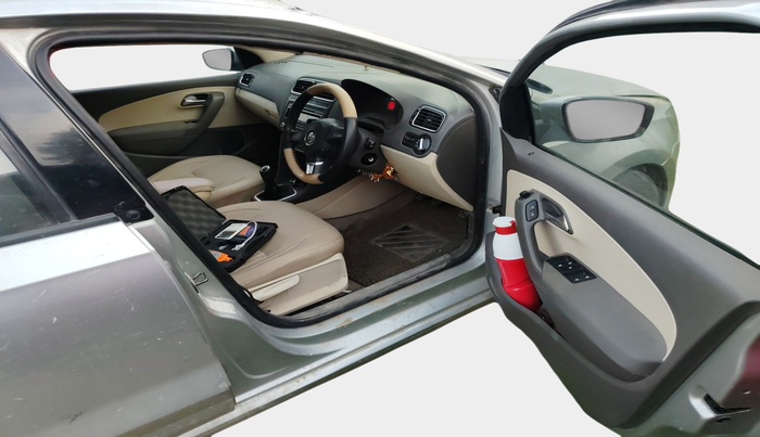 2012 Volkswagen Vento HIGHLINE DIESEL 1.6, Diesel, Manual, 76,640 km, interior