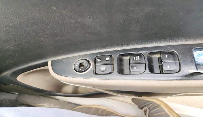 2014 Hyundai Grand i10 MAGNA 1.2 KAPPA VTVT, Petrol, Manual, 1,29,945 km, interior