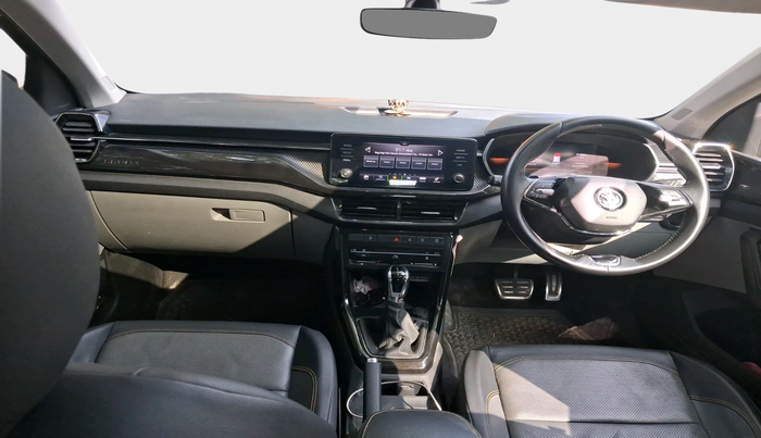 2022 Skoda KUSHAQ STYLE 1.0L TSI AT (6 AIRBAGS), Petrol, Automatic, 91,900 km, interior