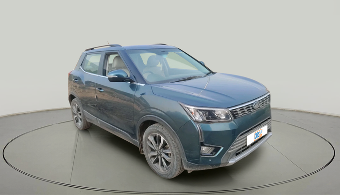 2022 Mahindra XUV300 W8 (O) 1.2 PETROL, Petrol, Manual, 56,000 km, exterior