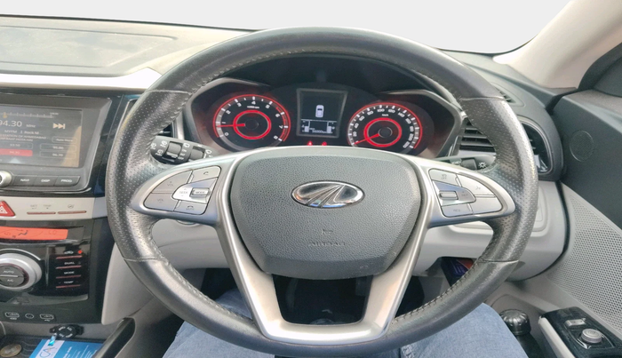 2022 Mahindra XUV300 W8 (O) 1.2 PETROL, Petrol, Manual, 56,000 km, interior