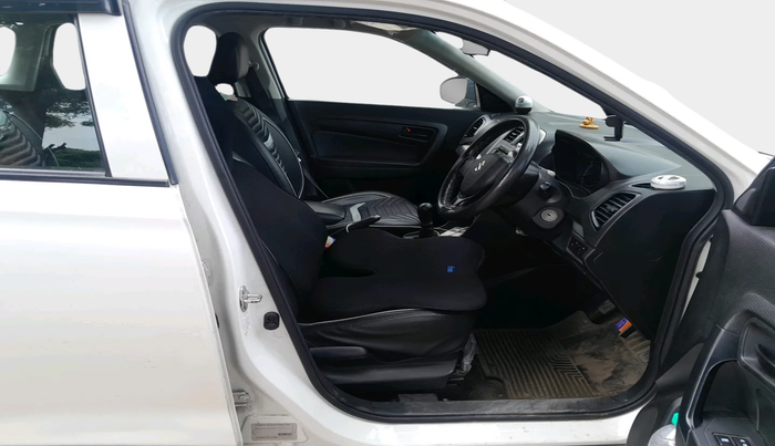 2021 Maruti Vitara Brezza LXI, Petrol, Manual, 98,166 km, interior