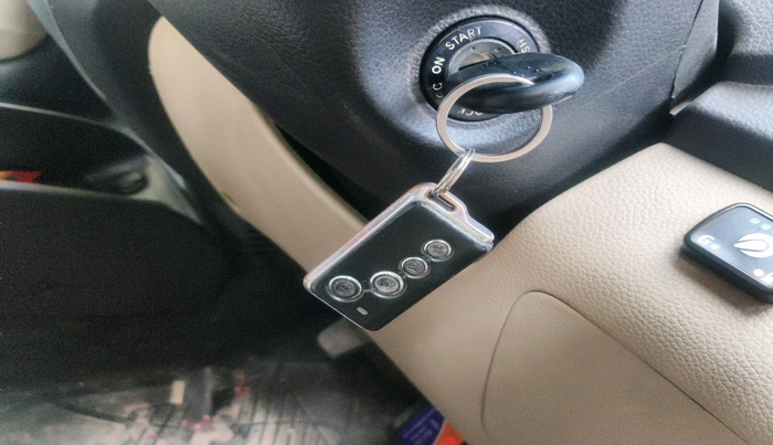 2014 Hyundai Eon ERA +, Petrol, Manual, 1,00,424 km, interior