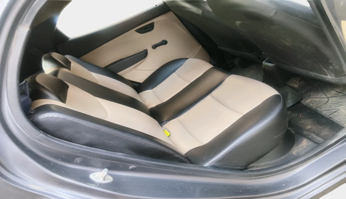 2014 Hyundai Eon ERA +, Petrol, Manual, 1,00,424 km, interior