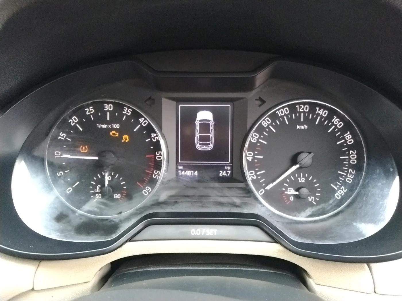2016 Skoda Octavia Elegance 2.0 TDI AT, Diesel, Automatic, 1,45,000 km, interior