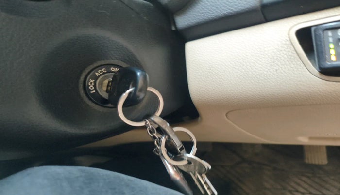 2015 Hyundai Eon D-LITE+, Petrol, Manual, 1,04,414 km, interior