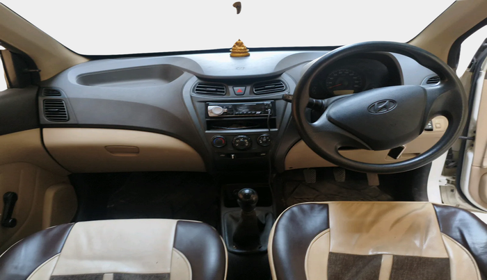 2015 Hyundai Eon D-LITE+, Petrol, Manual, 1,04,414 km, interior