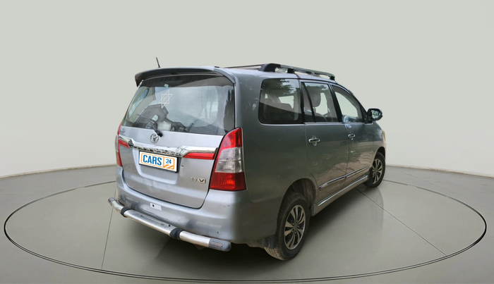 2015 Toyota Innova 2.5 VX 8 STR, Diesel, Manual, 1,82,905 km, exterior