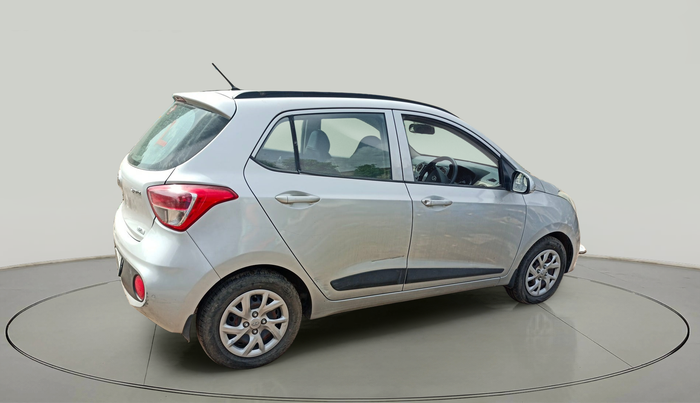 2017 Hyundai Grand i10 SPORTZ (O) 1.2 KAPPA VTVT, Petrol, Manual, 35,383 km, exterior
