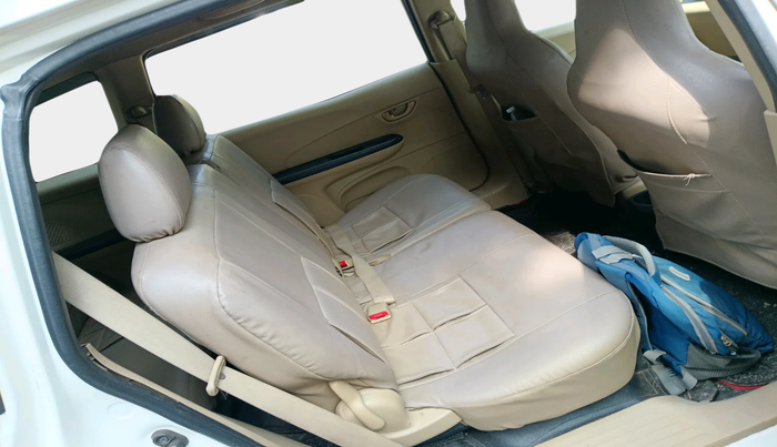 2014 Honda Mobilio 1.5L I-DTEC E, Diesel, Manual, 1,09,376 km, interior