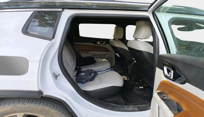 2023 Jeep Compass LIMITED (O) 2.0 DIESEL, Diesel, Manual, 18,556 km, interior