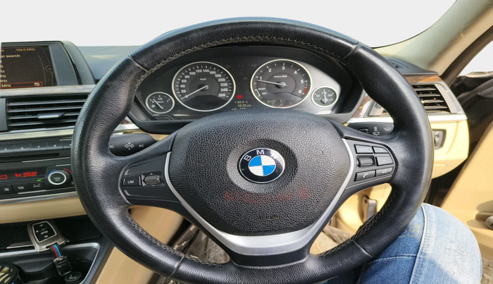 2013 BMW 3 Series 320D LUXURYLINE, Diesel, Automatic, 63,172 km, interior