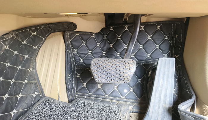 2013 BMW 3 Series 320D LUXURYLINE, Diesel, Automatic, 63,172 km, interior