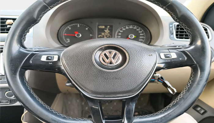 2016 Volkswagen Vento HIGHLINE 1.5 AT, Diesel, Automatic, 93,154 km, interior