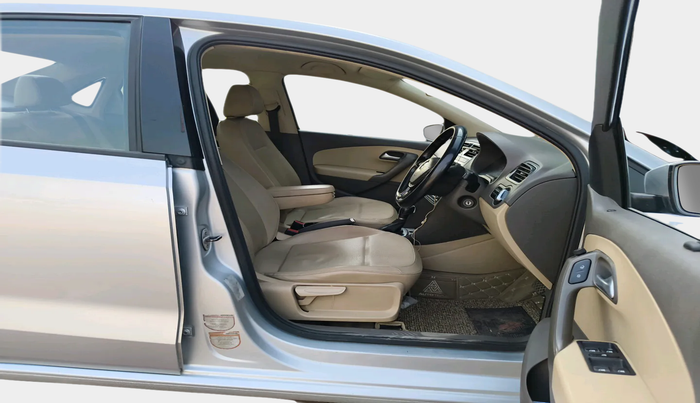 2016 Volkswagen Vento HIGHLINE 1.5 AT, Diesel, Automatic, 93,154 km, interior