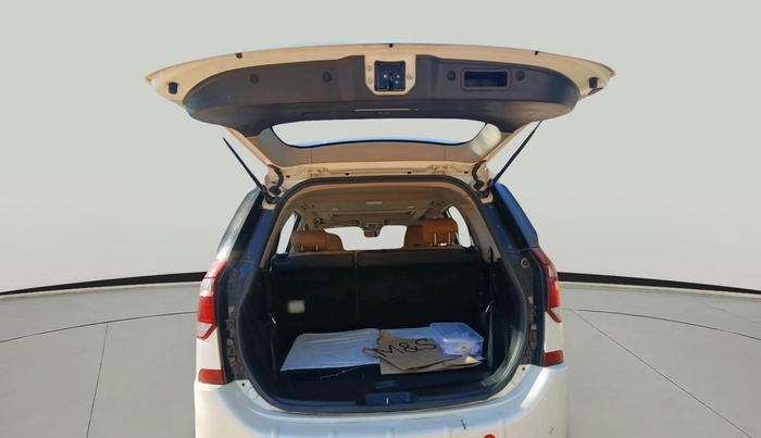 2018 Mahindra XUV500 W11 AT, Diesel, Automatic, 93,123 km, exterior