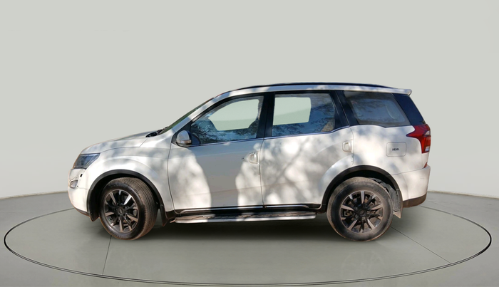 2018 Mahindra XUV500 W11 AT, Diesel, Automatic, 93,123 km, exterior