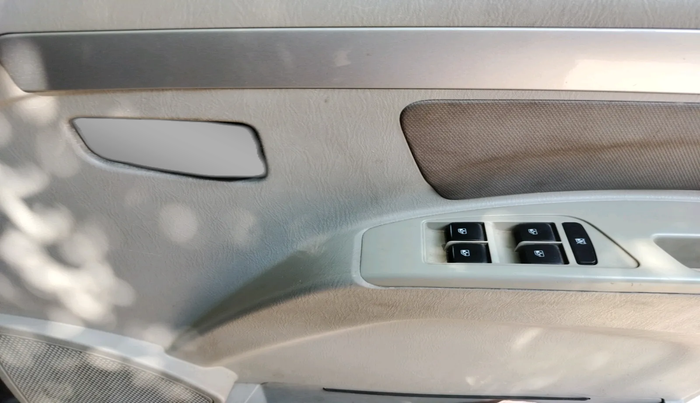 2014 Mahindra Scorpio S10, Diesel, Manual, 1,20,732 km, interior