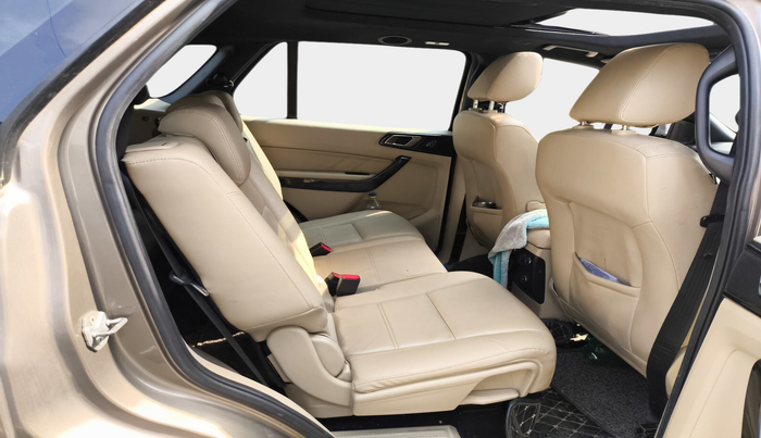 2019 Ford Endeavour TITANIUM PLUS 2.0 4X2 AT SUNROOF, Diesel, Automatic, 1,16,366 km, interior