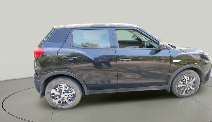 2023 Mahindra XUV300 W4 1.5 DIESEL, Diesel, Manual, 42,800 km, exterior