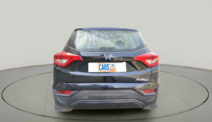 2023 Mahindra XUV300 W4 1.5 DIESEL, Diesel, Manual, 42,800 km, exterior