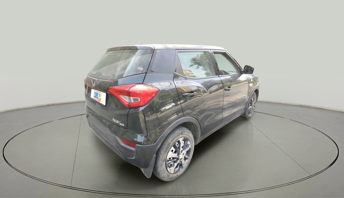 2023 Mahindra XUV300 W4 1.5 DIESEL, Diesel, Manual, 42,800 km, exterior