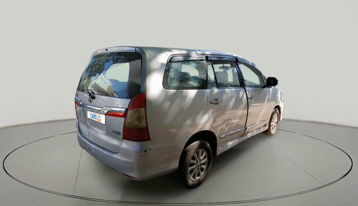 2013 Toyota Innova 2.5 VX 8 STR, Diesel, Manual, 3,18,545 km, exterior