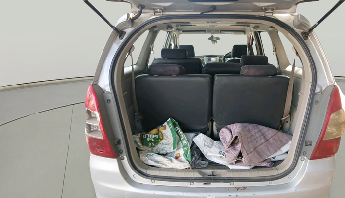 2013 Toyota Innova 2.5 VX 8 STR, Diesel, Manual, 3,18,545 km, exterior