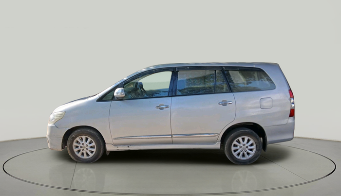 2013 Toyota Innova 2.5 VX 8 STR, Diesel, Manual, 3,18,545 km, exterior