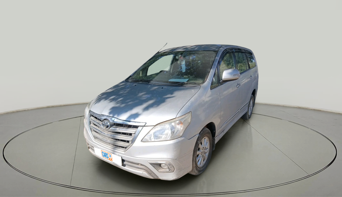 2013 Toyota Innova 2.5 VX 8 STR, Diesel, Manual, 3,18,545 km, exterior
