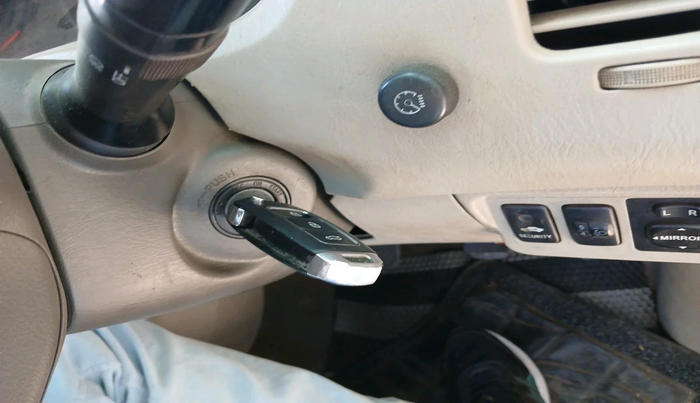 2013 Toyota Innova 2.5 VX 8 STR, Diesel, Manual, 3,18,545 km, interior