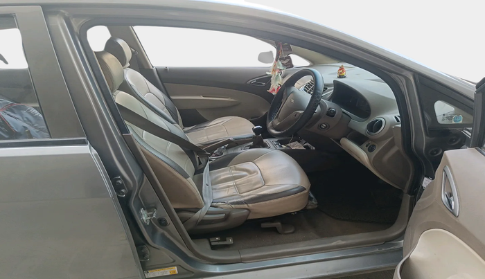 2013 Chevrolet Sail 1.2 LT ABS, Petrol, Manual, 1,16,325 km, interior