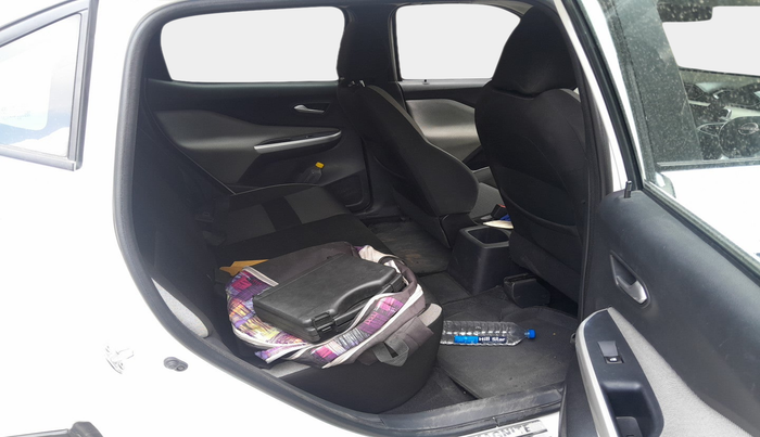 2022 Nissan MAGNITE XV MT, Petrol, Manual, 30,633 km, interior