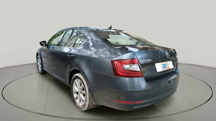 2017 Skoda Octavia 2.0 TDI L&K AT, Diesel, Automatic, 49,318 km, exterior