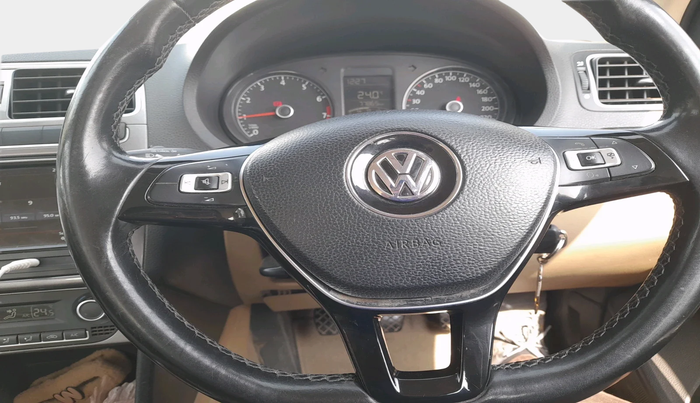 2019 Volkswagen Ameo HIGHLINE PLUS 1.0L 16 ALLOY, Petrol, Manual, 77,865 km, interior