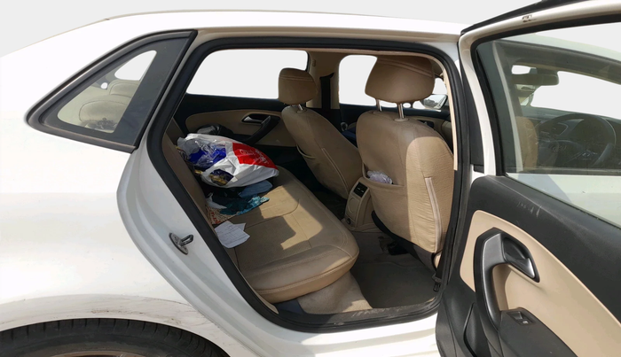 2019 Volkswagen Ameo HIGHLINE PLUS 1.0L 16 ALLOY, Petrol, Manual, 77,865 km, interior