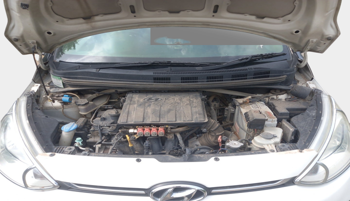 2018 Hyundai Grand i10 SPORTZ AT 1.2 KAPPA VTVT, Petrol, Automatic, 1,21,552 km, exterior