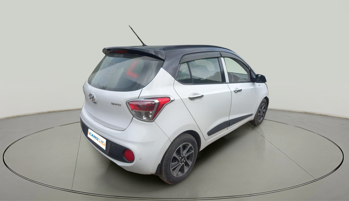 2018 Hyundai Grand i10 SPORTZ AT 1.2 KAPPA VTVT, Petrol, Automatic, 1,21,552 km, exterior