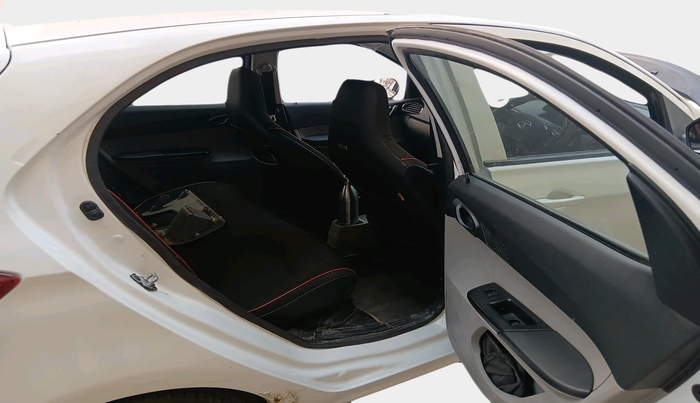 2018 Tata Tiago XT PETROL, Petrol, Manual, 1,30,455 km, interior