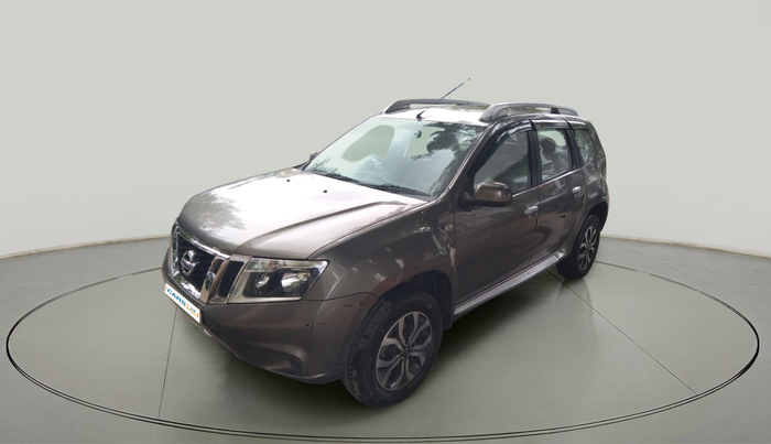 2014 Nissan Terrano XV D THP PREMIUM 110 PS, Diesel, Manual, 1,11,549 km, exterior