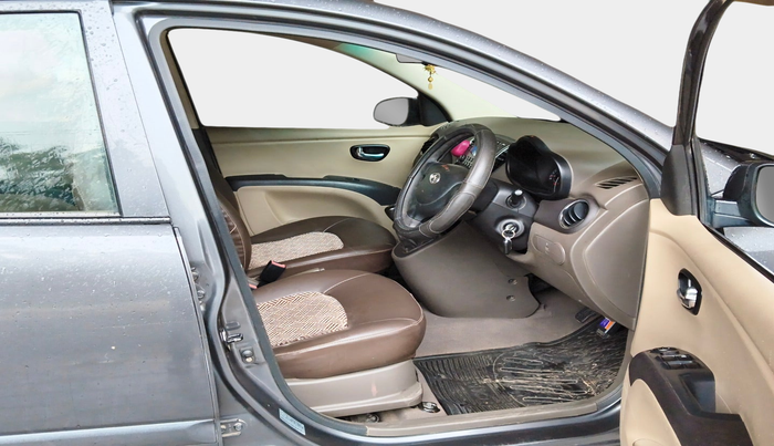 2011 Hyundai i10 SPORTZ 1.2, Petrol, Manual, 65,568 km, interior