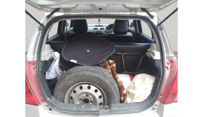 2010 Maruti Swift LXI, Petrol, Manual, 2,07,506 km, exterior