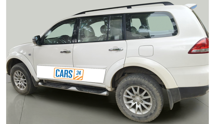 2015 Mitsubishi Pajero Sport 2.5 MT 4X4, Diesel, Manual, 77,063 km, exterior