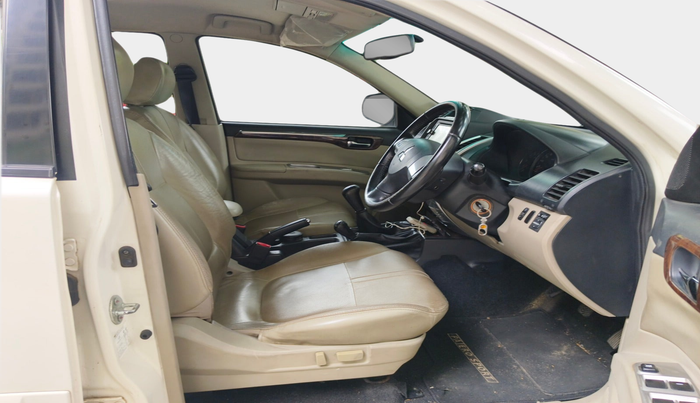 2015 Mitsubishi Pajero Sport 2.5 MT 4X4, Diesel, Manual, 77,063 km, interior