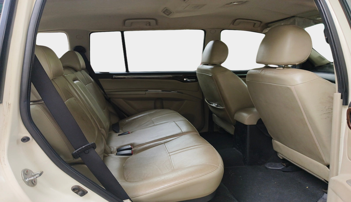 2015 Mitsubishi Pajero Sport 2.5 MT 4X4, Diesel, Manual, 77,063 km, interior