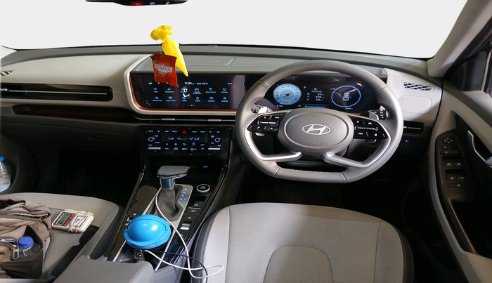 2025 Hyundai Creta Creta SX (O) 1.5 MPI IVT, Petrol, Automatic, 21,000 km, interior