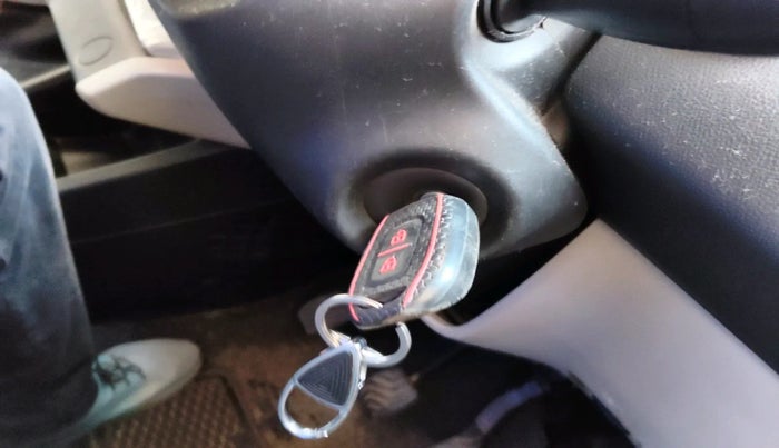 2022 Renault TRIBER RXL MT, Petrol, Manual, 46,913 km, interior