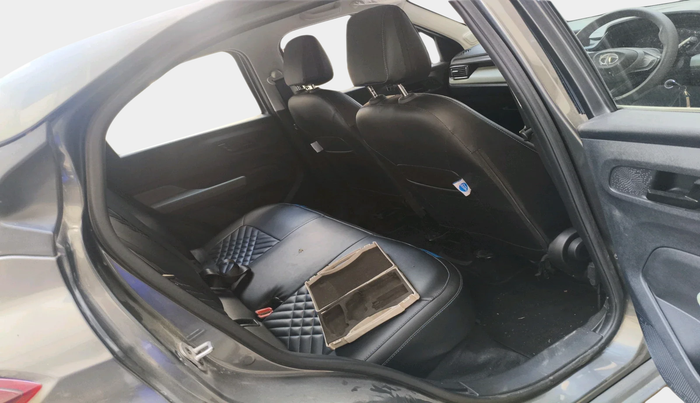 2022 Tata PUNCH ADVENTURE AMT, Petrol, Automatic, 2,473 km, interior